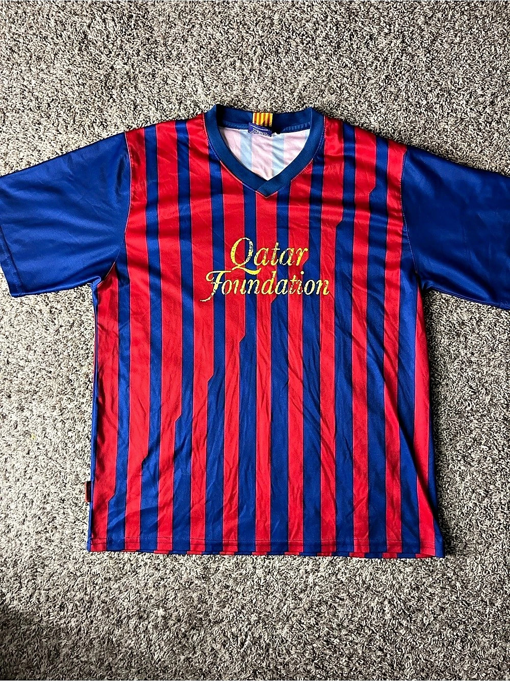 FC Barcelona Barcelona Qatar Foundation Jersey Men's Striped Blue & Red Medium